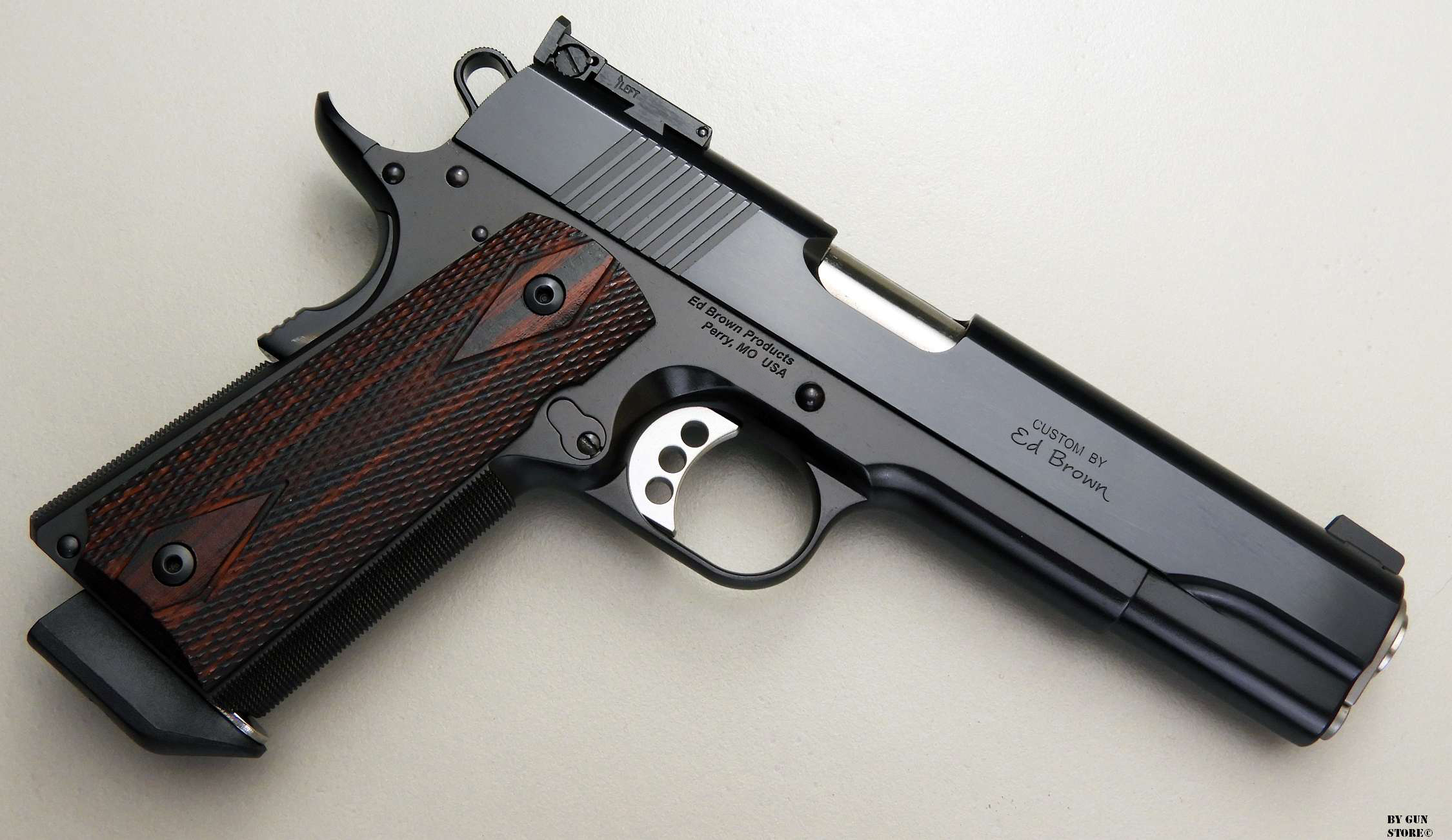 Pistola ED BROWN CUSTOM Mod Classic Custom Cal 45 ACP Gun Store Bunker