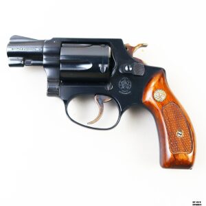 Revolver Smith & Wesson mod. 36 cal. 38 Spec. matr. J764783