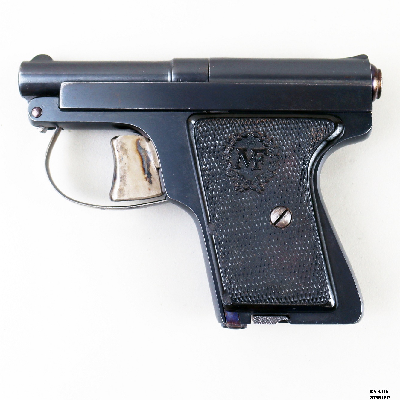 Pistola Manufrance mod. Le Francais cal. 6,35 mm matr. 113667