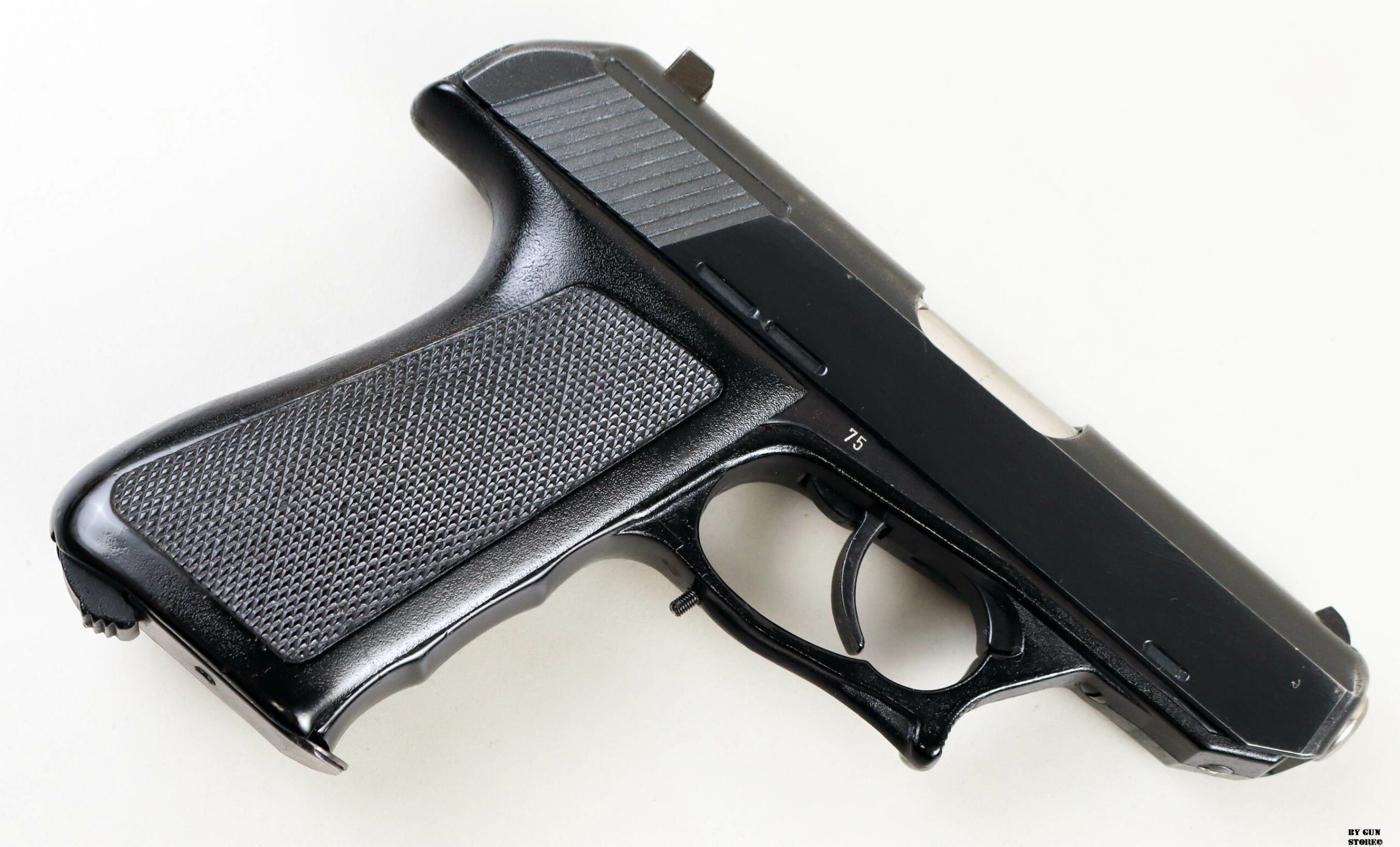 H&K 108233 GIU25 (4)