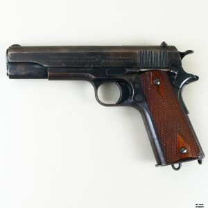 Pistola Colt mod. 1911 cal. 45 Acp matr. 221353