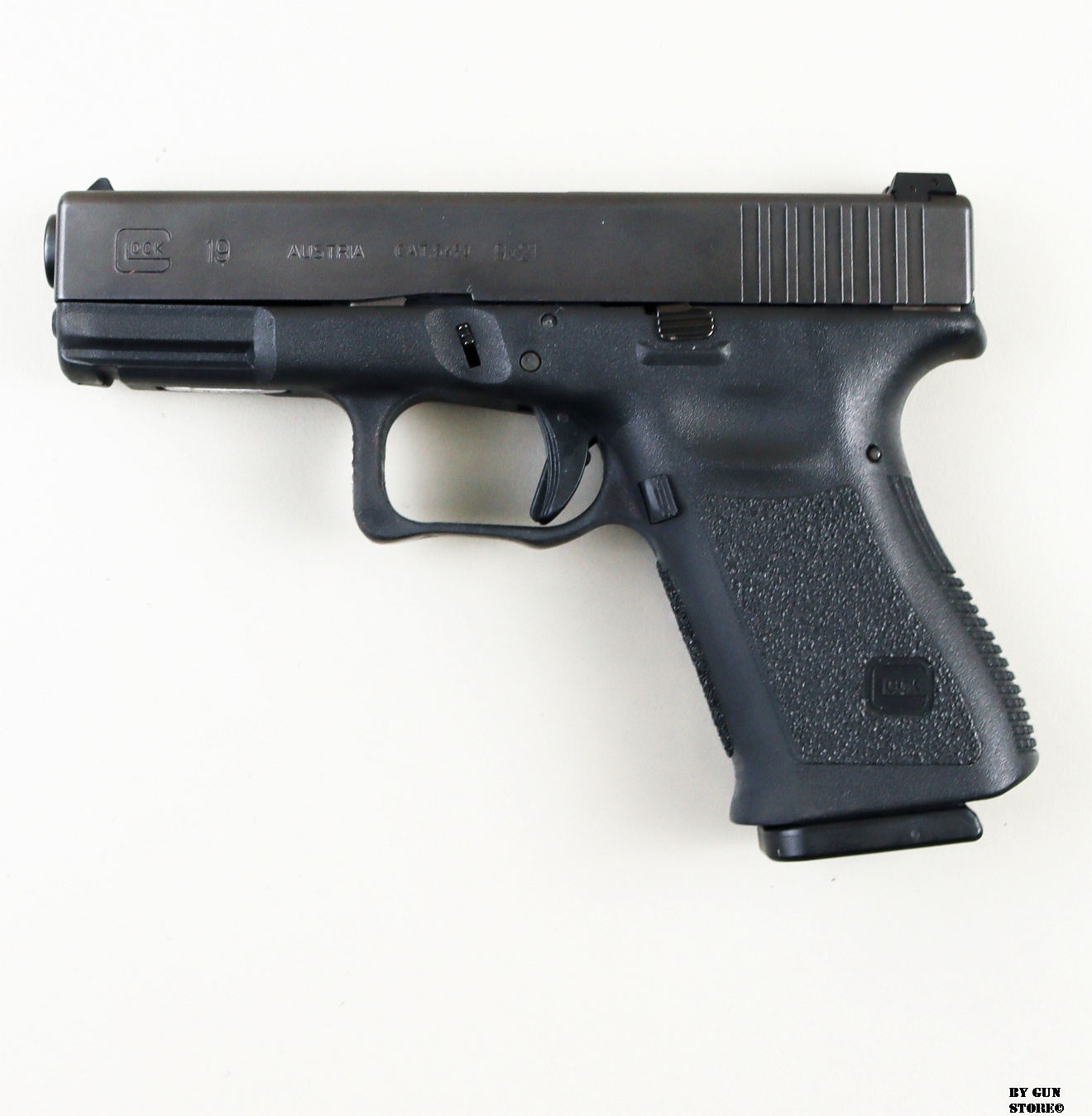 Pistola Glock mod. 19 GEN 3 cal. 9x21 matr. ENZ645