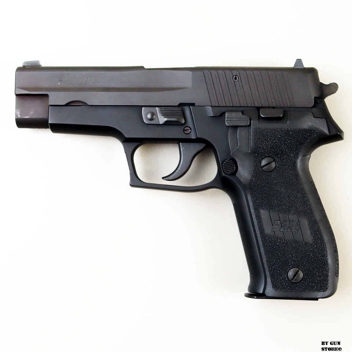 Pistola SIG Sauer mod. P226 cal. 9x19 mm Para matr. U651316