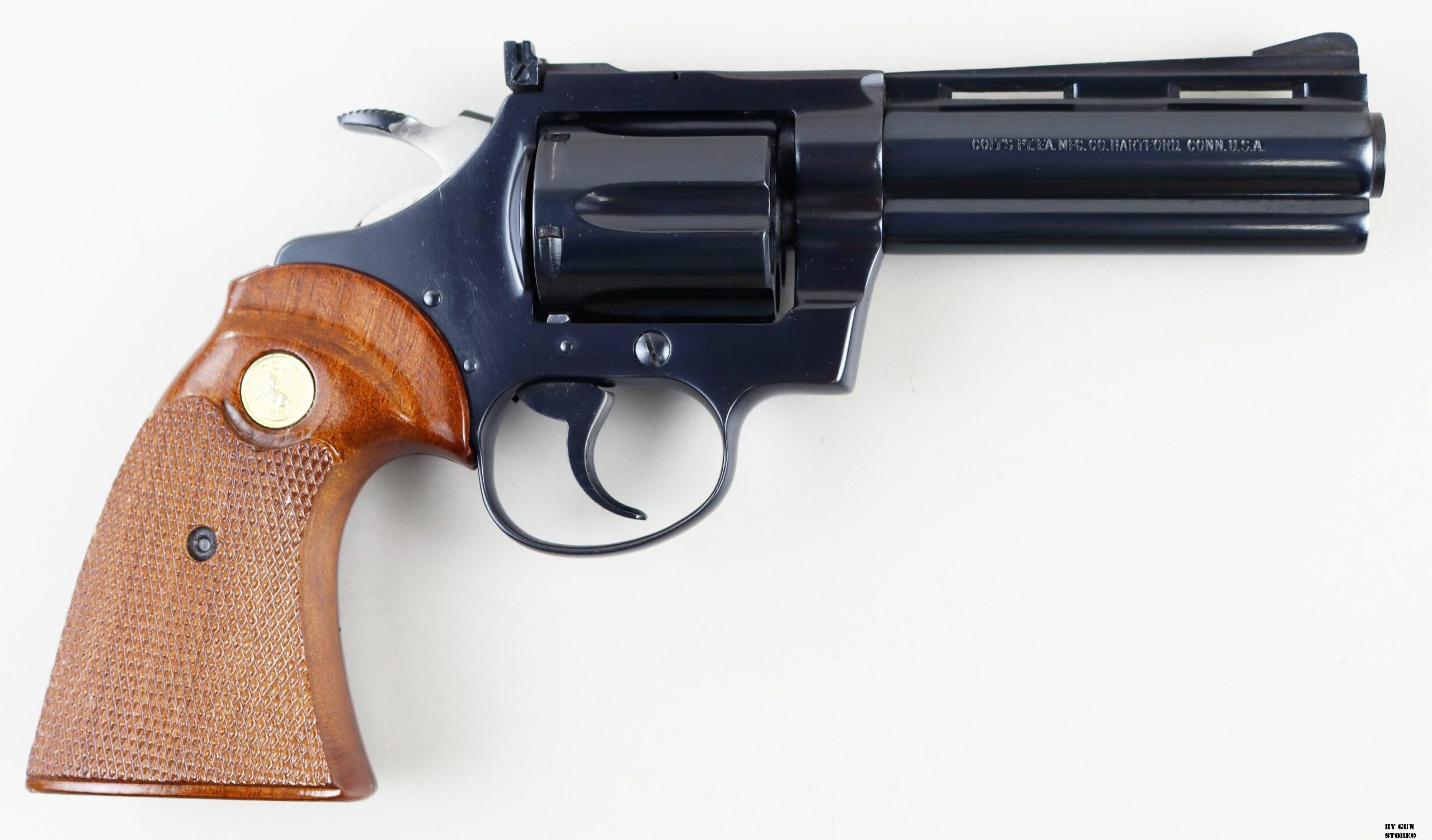 COLT D87092 DIC25 (3)