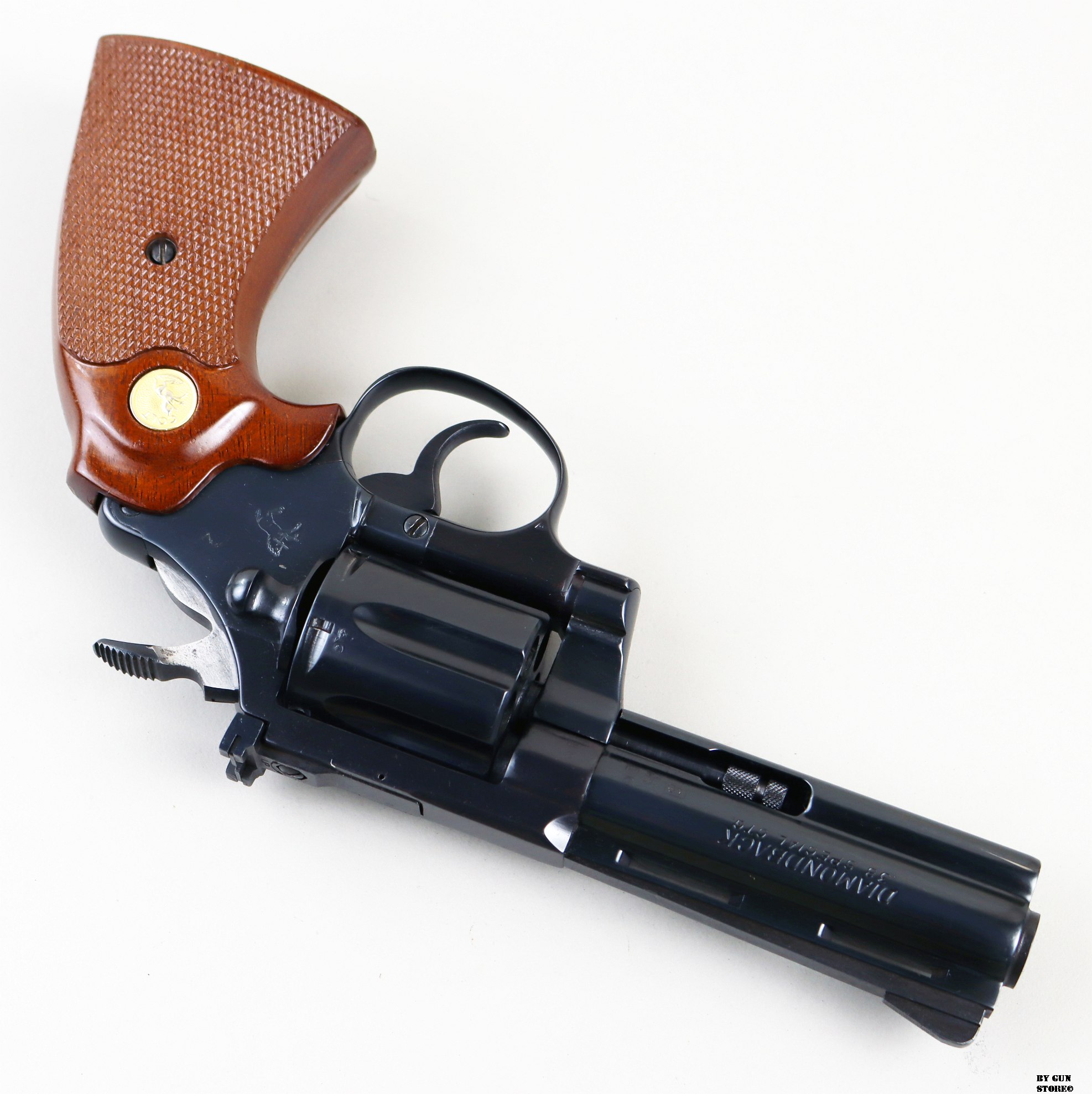 COLT D87092 DIC25 (5)