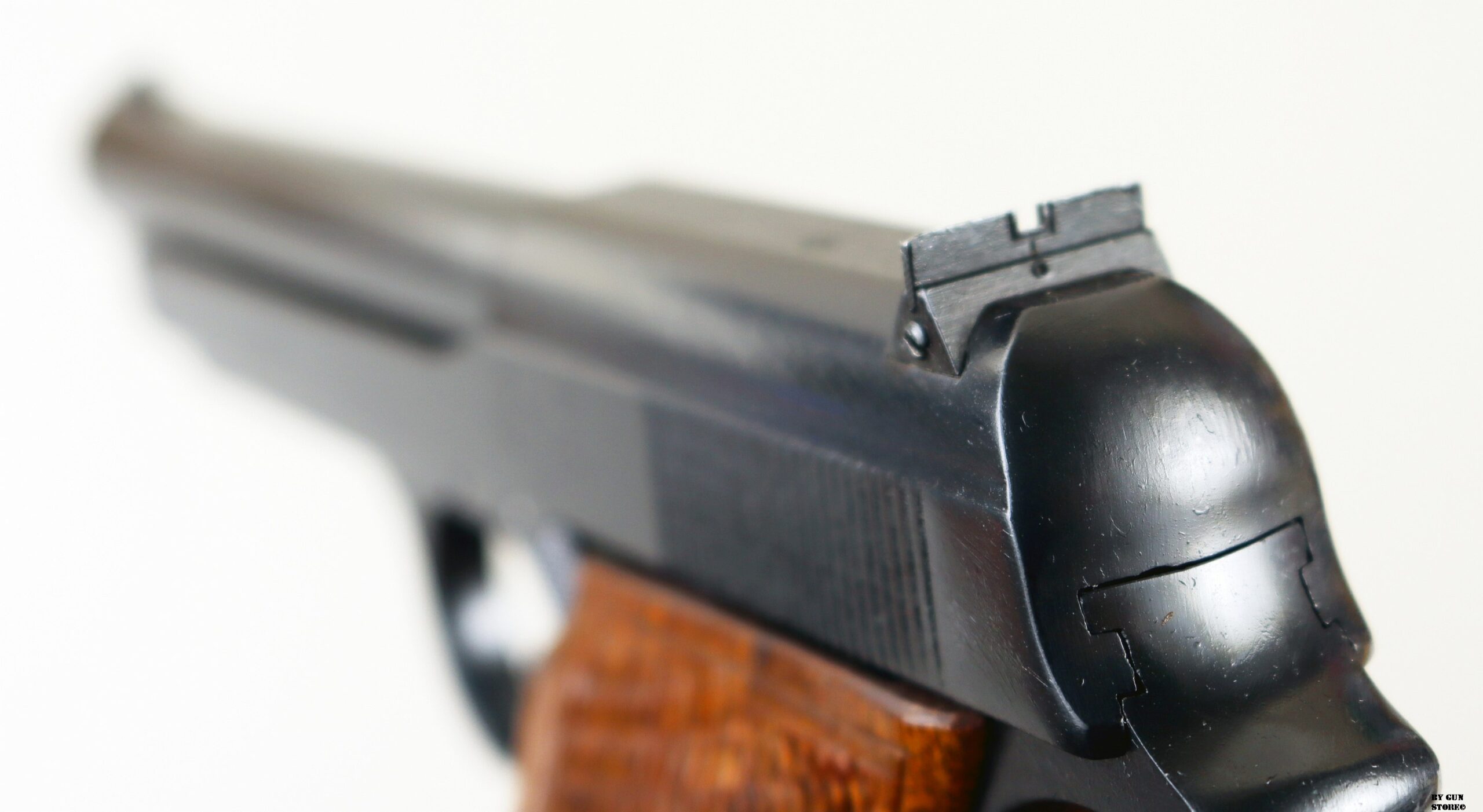 TT OLYMPIA GEN26 (8)