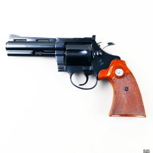 Revolver Colt mod. Diamondback cal. 38 spec. matr. D18709