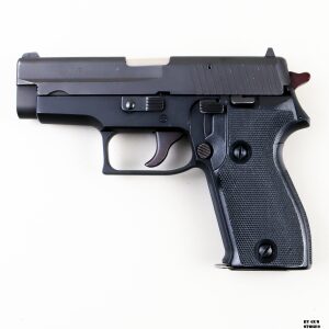 Pistola Sig Sauer mod. P6 Polizia Germania Ovest cal. 9x19 matr. M524631A2