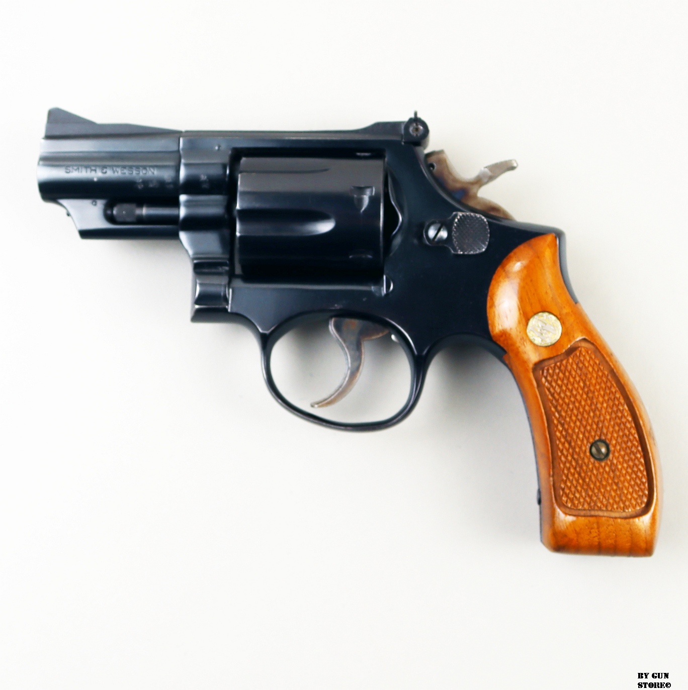 Revolver Smith & Wesson mod. 19-3 cal. 357 mag. matr. 8K64970