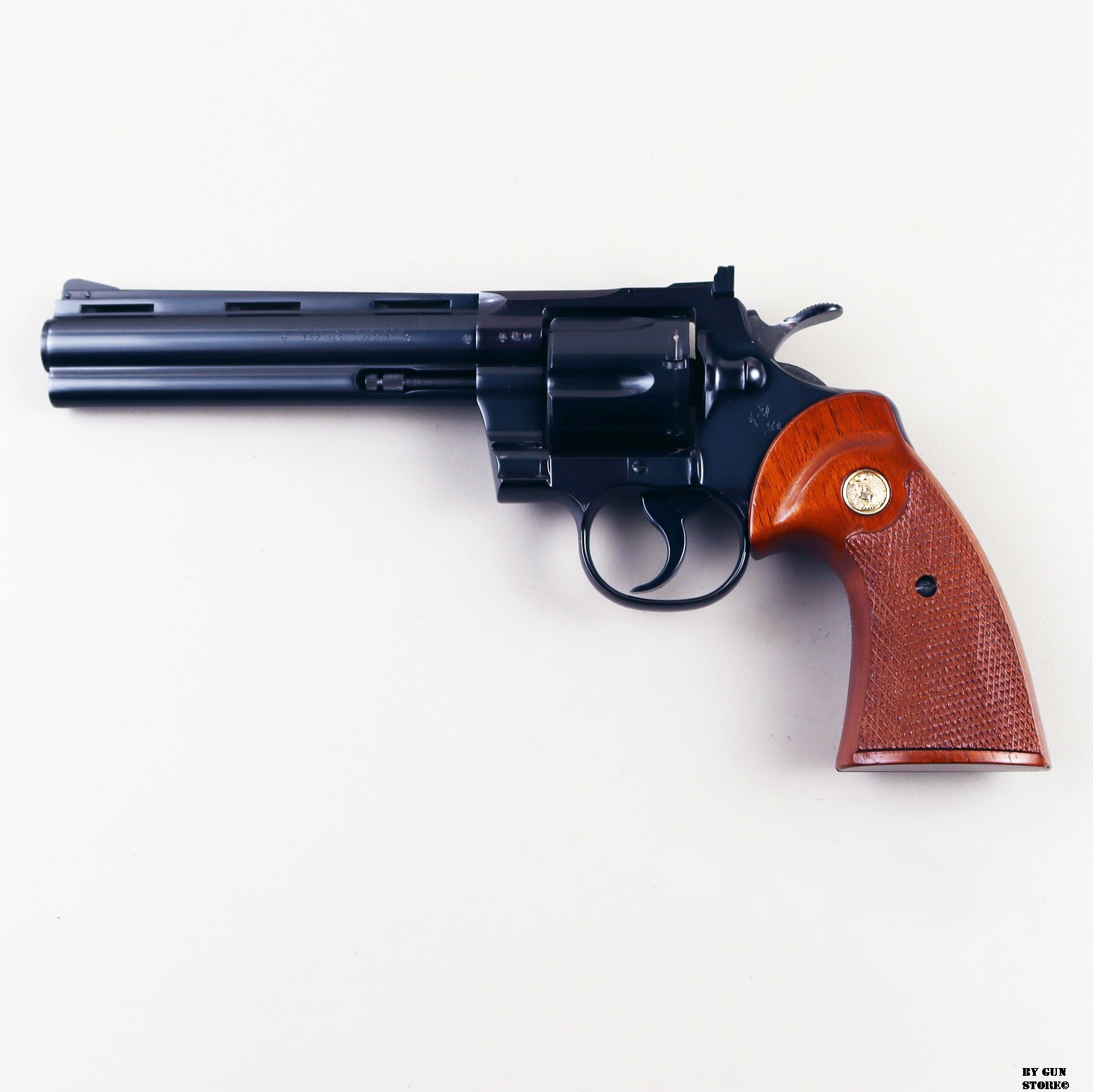 Revolver Colt mod. Python cal. 357 Mag. matr. 63134