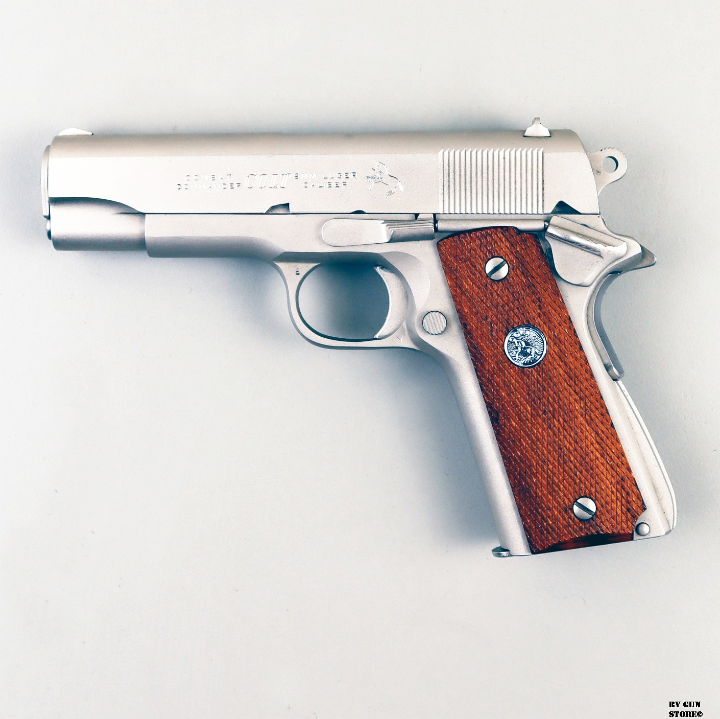 Pistola Colt mod. Combat Commander cal. 9x19 Para matr. 70SC45470