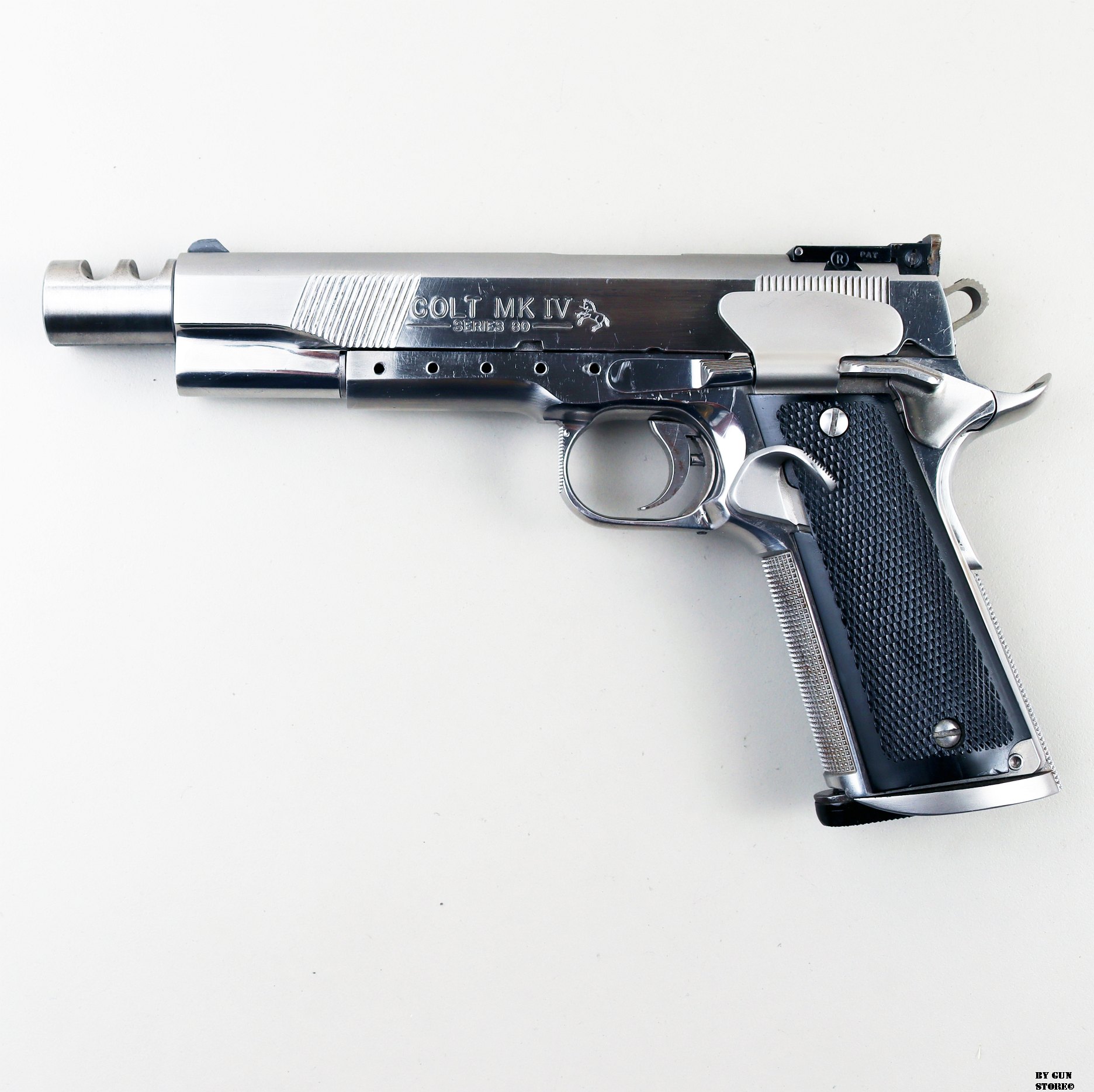 Pistola Colt mod. MKIV Series 80 Custom cal. 45 HP matr. SS44374