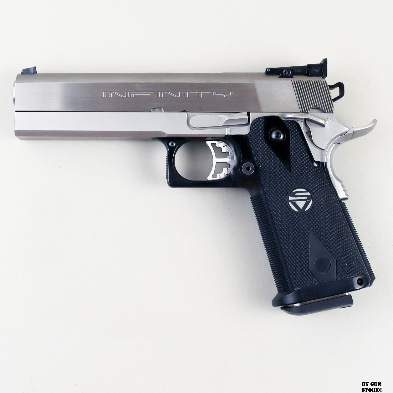 Pistola Strayer Voight Inc. mod. Infinity cal. 45 acp matr. 583529