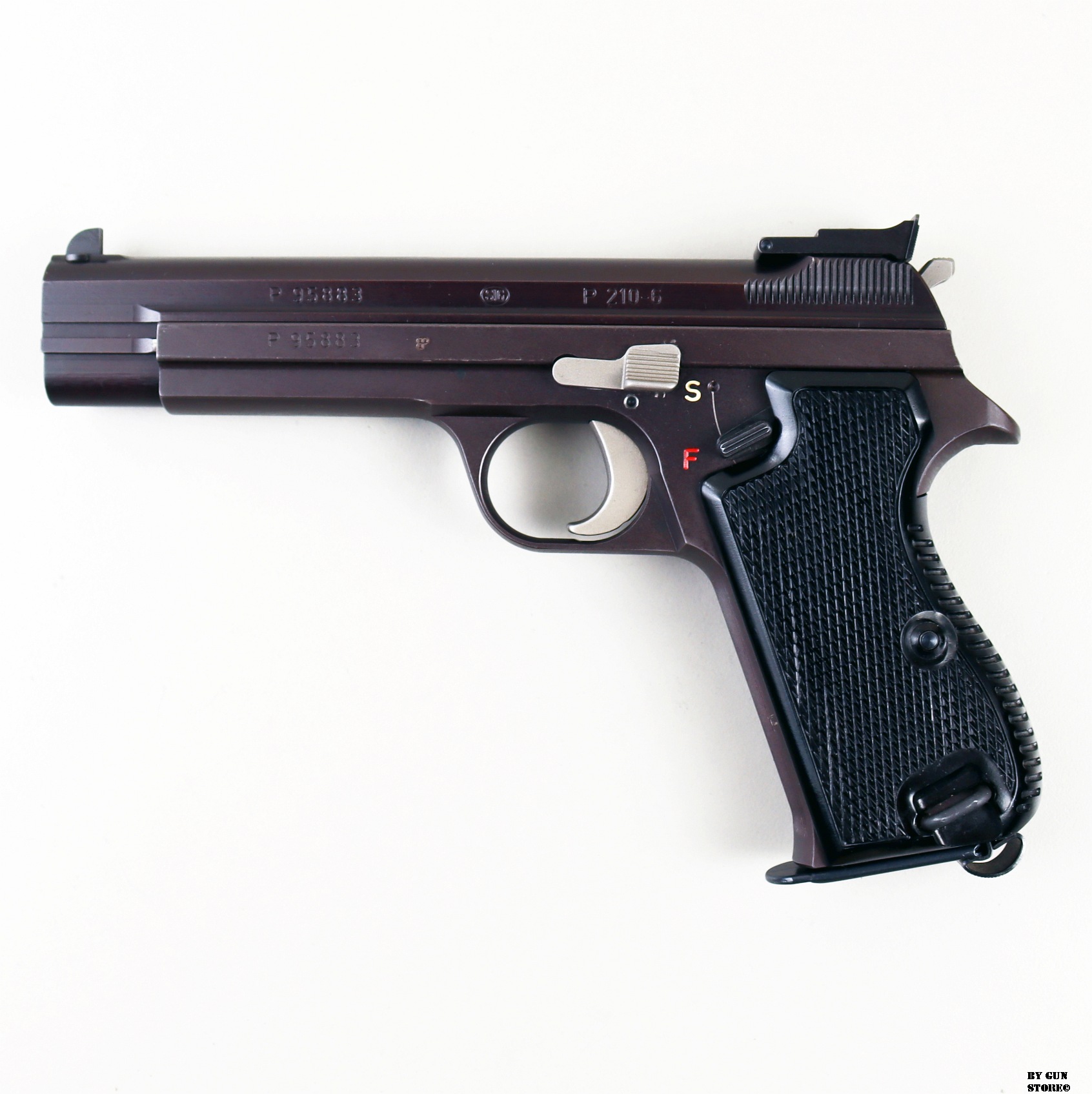 Pistola Sig mod. P210-6 cal. 7,65 para matr. P95883