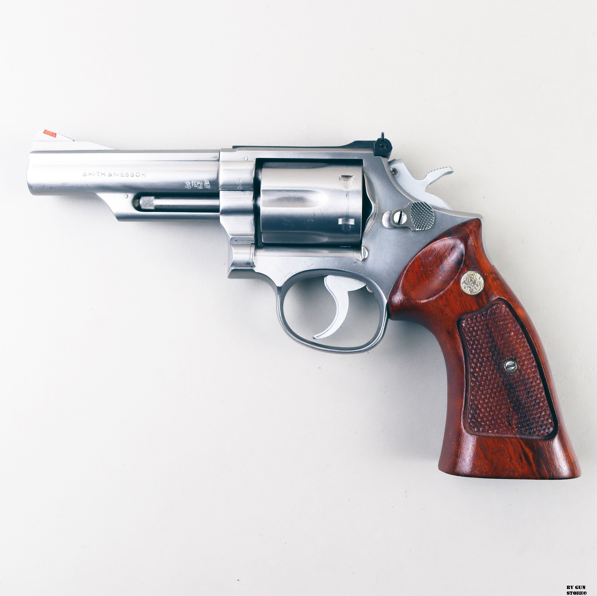 Revolver Smith & Wesson mod. 66 cal. 357 mag. matr. 9K52222
