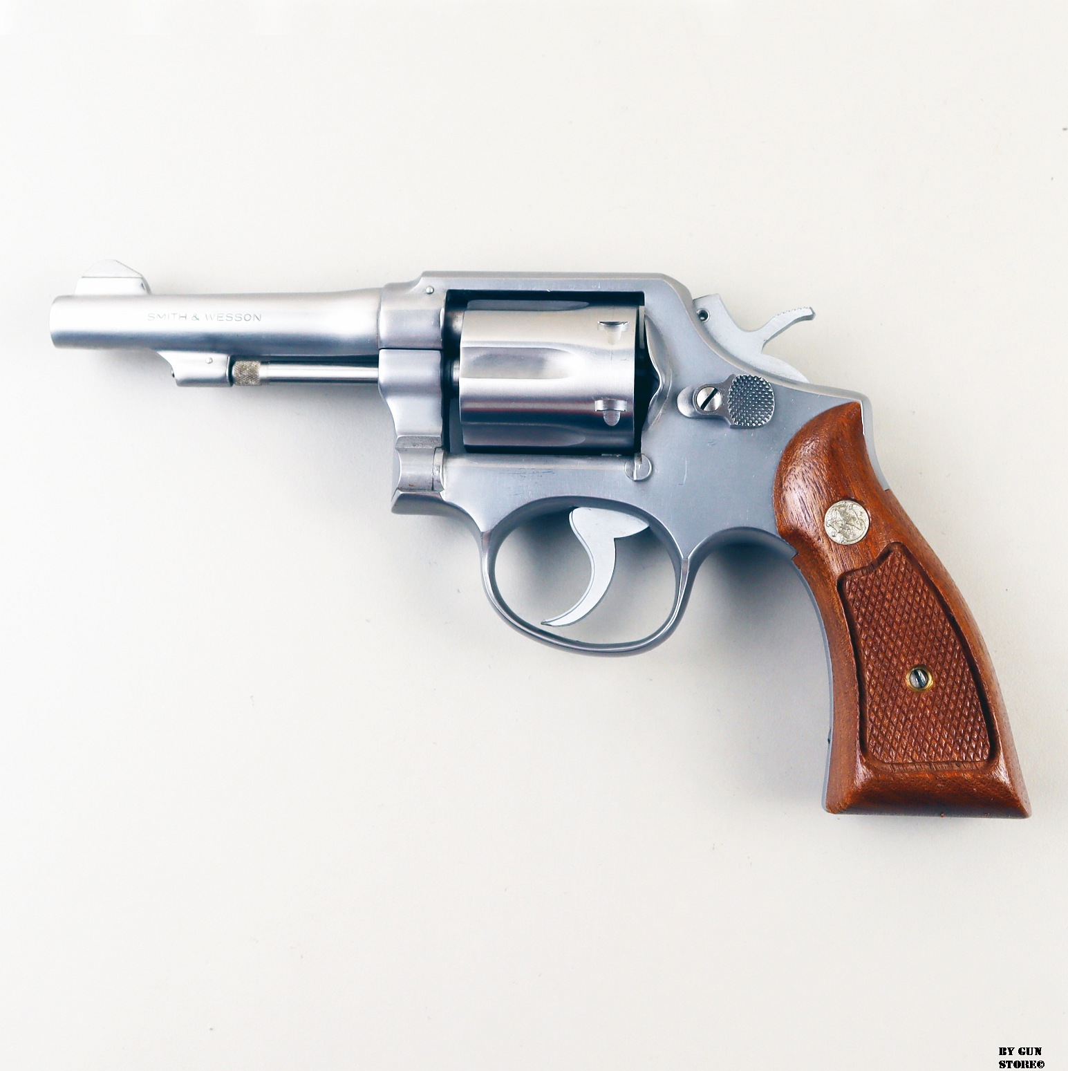 Revolver Smith & Wesson mod. 64 cal. 38 Sp matr. D525655