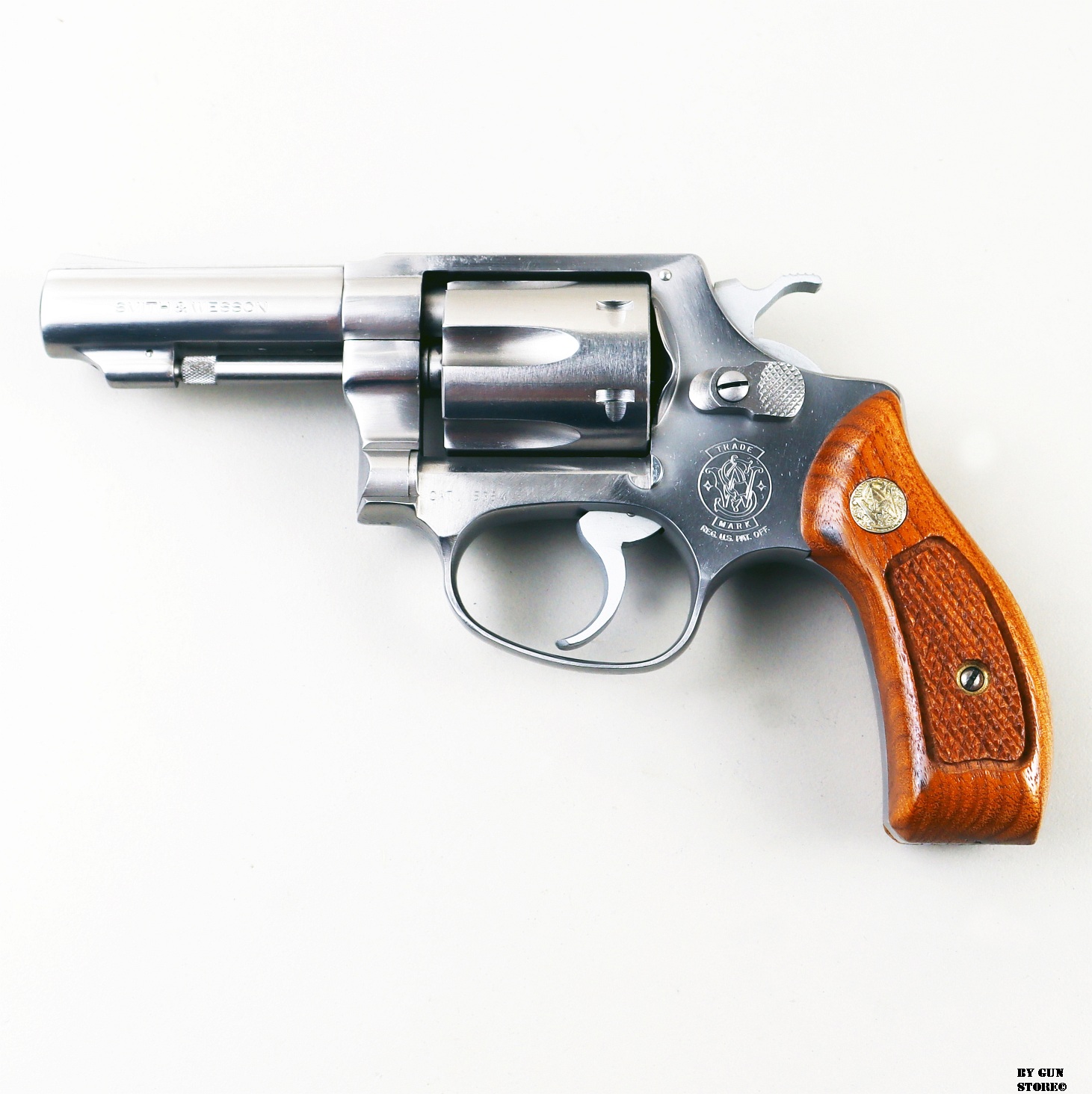 Revolver Smith & Wesson mod. 650 cal. 22 WMR matr. AFL0780