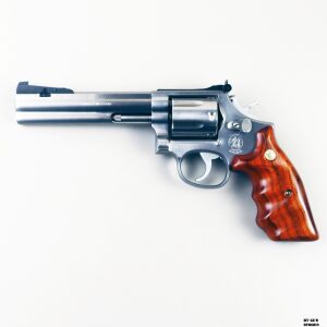 Revolver Smith & Wesson mod. 686-3 cal. 357 mag. matr. BHD0003