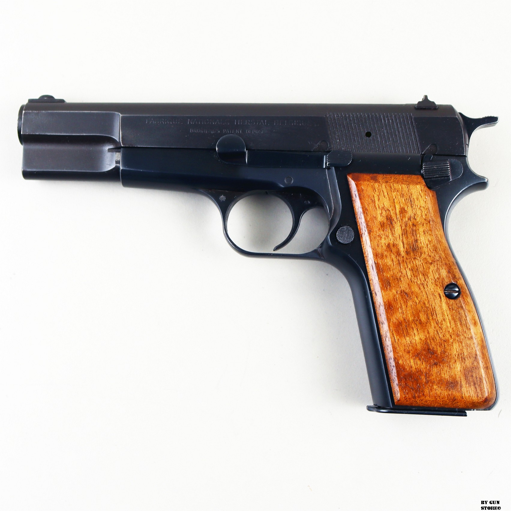 Pistola F.N. Fabrique Nationale mod. HP35 cal. 7,65 para matr. 73-90091