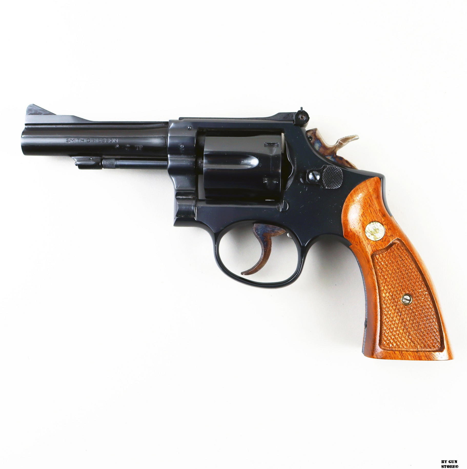 Revolver Smith & Wesson mod. 15-3 cal. 38Sp matr. 8K55951