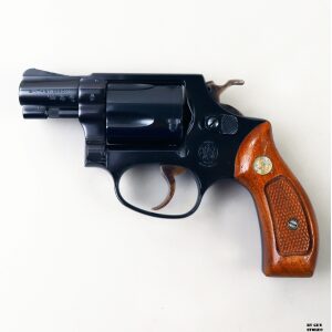 Revolver Smith & Wesson mod. 36 cal. 38 spec. matr. J450926