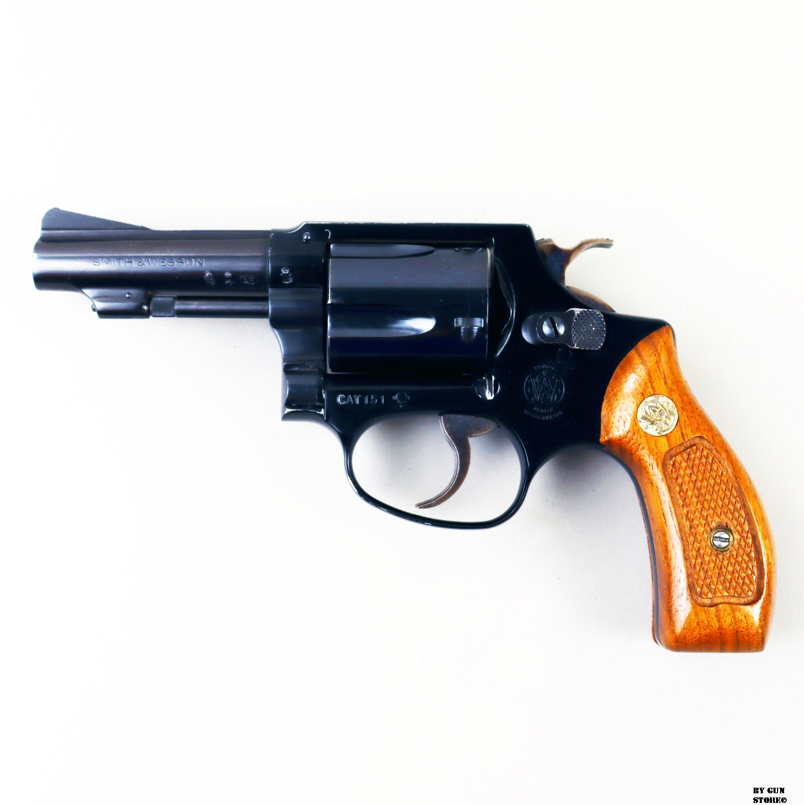 Revolver Smith & Wesson mod. 37 Airweight cal. 38 Spec matr. J670009