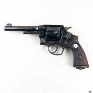 Revolver Smith & Wesson mod. Modelo 1937 Brasil cal. 45acp matr. 196795