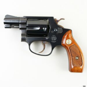 Revolver Smith & Wesson mod. 36 cal. 38 spec. matr. J136404